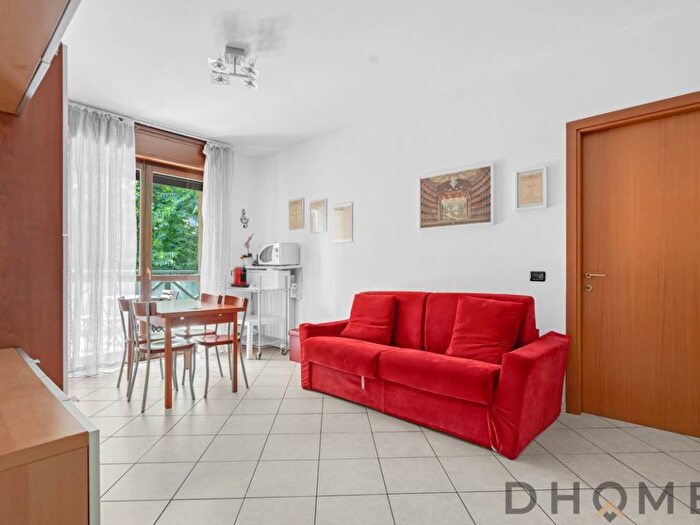 Appartamento bilocale in affitto in Via Giambellino Milano MI Italia, Giambellino, Milano