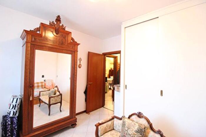 Appartamento trilocale in vendita in Piazza San Marco, Lonigo