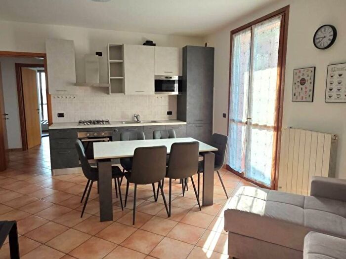 Appartamento bilocale in affitto in Via San Vitale, Fornovo San Giovanni