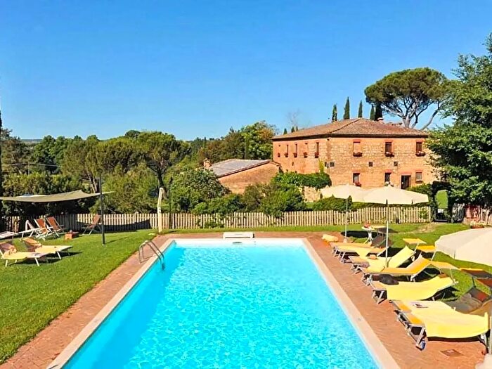 Casa con 20 locali in vendita in Via di San Martino, Monteroni DArbia