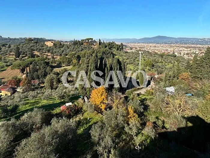 Appartamento con 5 locali in vendita in Via Buia, Firenze