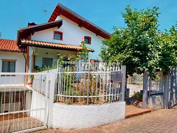 Casa quadrilocale in vendita in Via Nazionale, Ortovero