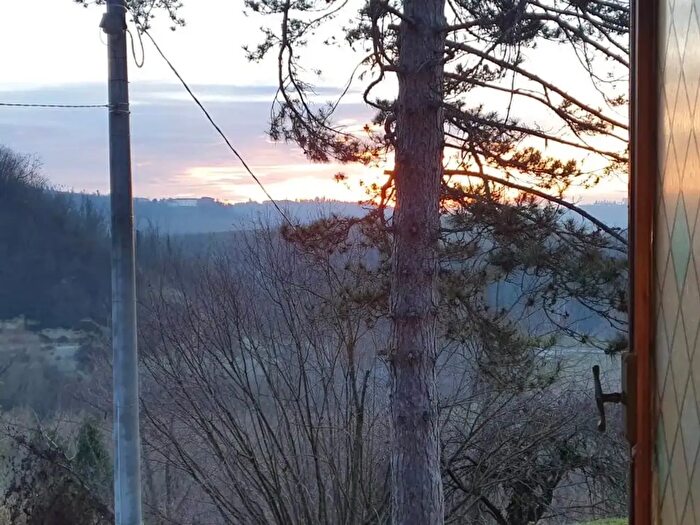 Casa con 13 locali in vendita in Vallescura, Moncalvo