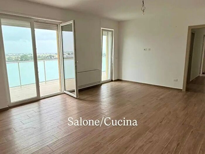 Appartamento trilocale in vendita in Strada Provinciale Aereoporto, Bari