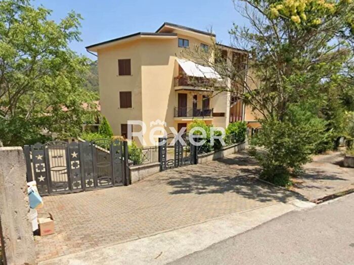 Appartamento con 6 locali in vendita in Via Martiri della Libertà, Centro, Morano Calabro
