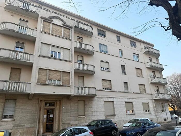 Appartamento trilocale in vendita in Viale Rimembranza, Vercelli