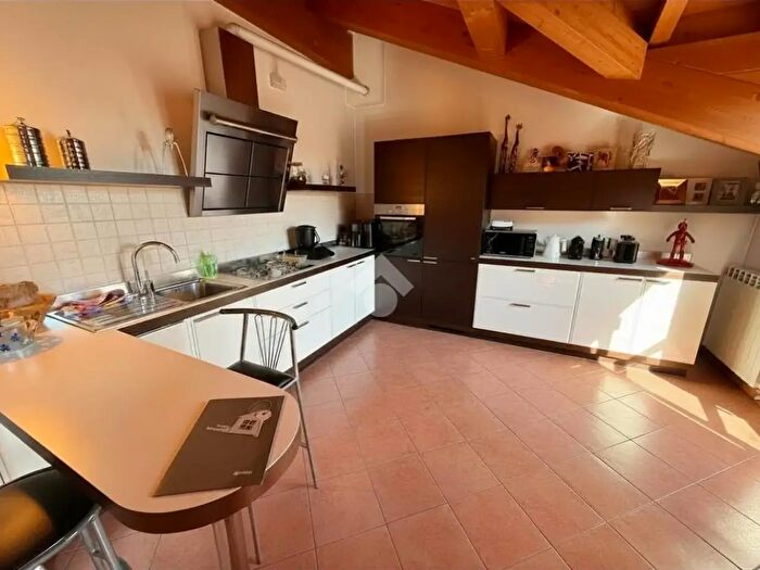 Appartamento bilocale in vendita in Via Cerca, Settala