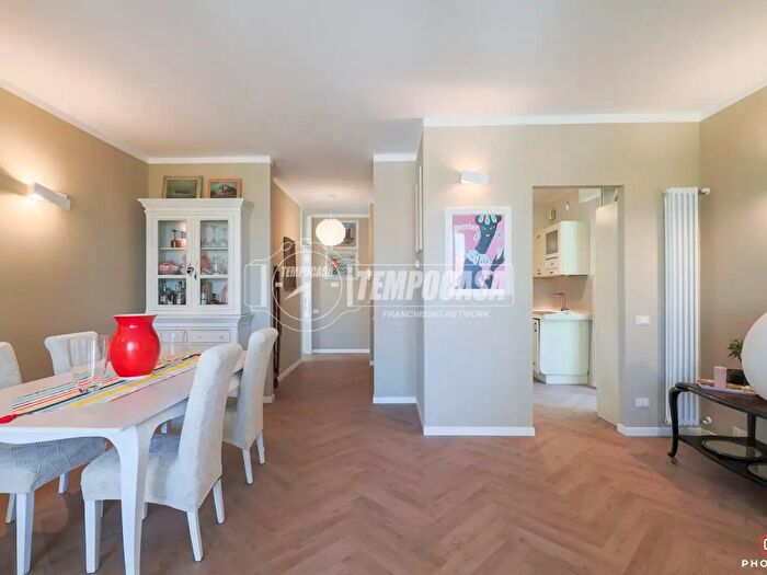 Appartamento con 5 locali in vendita in Viale Saludecio, Riccione