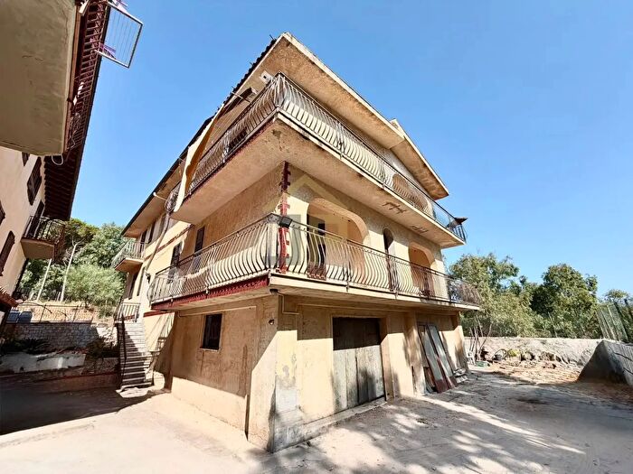 Casa con 15 locali in vendita in Contrada Sicciarotta, Balestrate