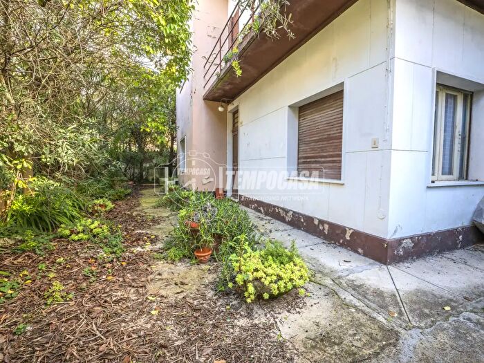 Casa con 8 locali in vendita in Via Giambattista Pergolesi, Senigallia