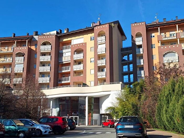 Appartamento bilocale in affitto in Via Peschiera, Mercato Santa Maria, Moncalieri