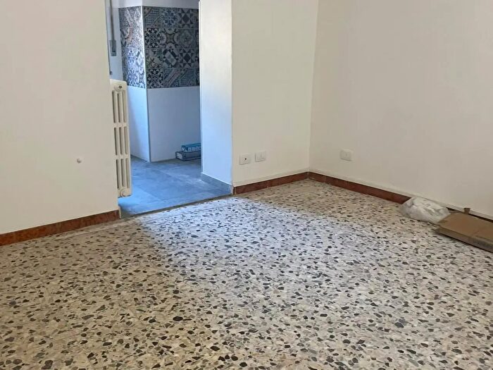 Appartamento trilocale in vendita in Carrara