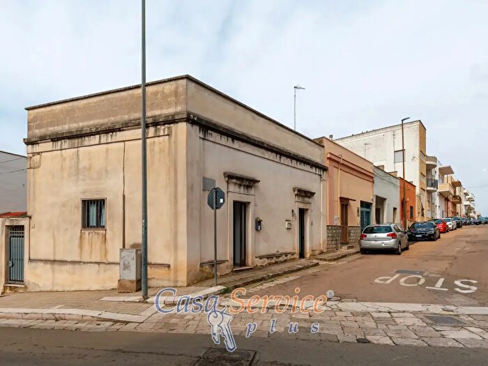 Casa bilocale in vendita in Via Solferino, Casarano