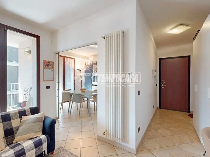 Appartamento trilocale in vendita in Viale Monte Ceneri, Milano