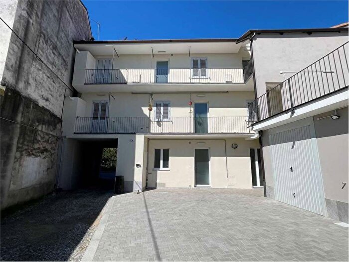 Appartamento trilocale in affitto in Via dei Mille, Ospedale Cottolengo, Pinerolo
