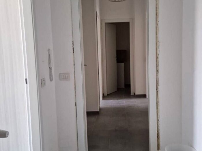 Appartamento trilocale in affitto in Via Antonio Fogazzaro, Montenero, Milano