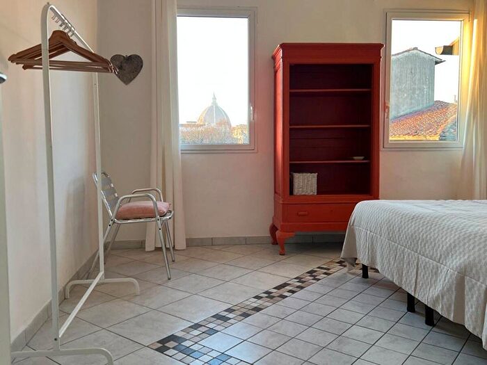 Appartamento trilocale in affitto in Borgo Allegri, Sant'Ambrogio, Firenze