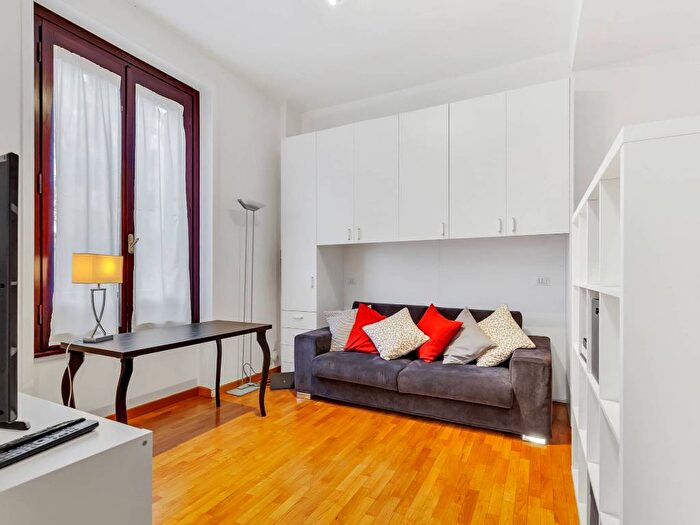 Appartamento bilocale in affitto in Via Carlo Poma, Indipendenza, Milano