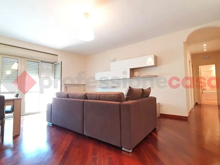 Appartamento quadrilocale in vendita in Via Angiulli, Bari