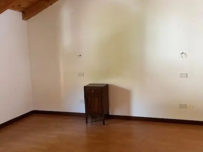 Appartamento trilocale in vendita in Via Larga, Udine