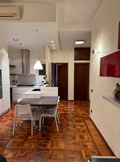 Appartamento trilocale in affitto in Corso Sempione, Sempione, Milano