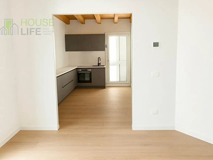 Appartamento quadrilocale in vendita in Via Ferrarin, Thiene