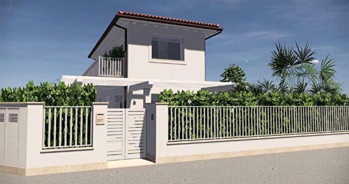 Casa con 7 locali in vendita in Via Michelangelo Buonarroti Forte dei Marmi, Forte Dei Marmi
