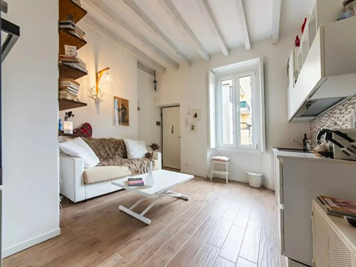 Appartamento bilocale in vendita in Milano