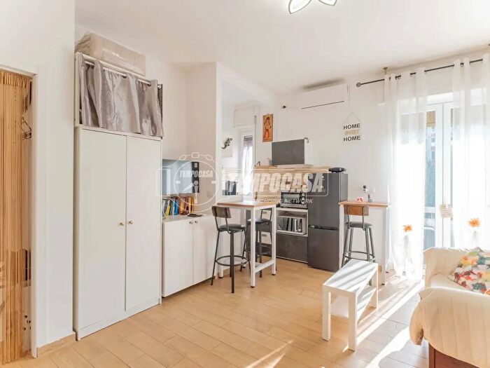 Appartamento monolocale in vendita in Via Vincenzo da Seregno, Milano