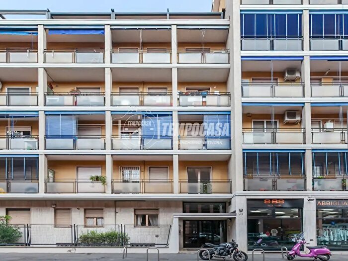 Appartamento quadrilocale in vendita in Via Giuseppe Bottelli, Milano