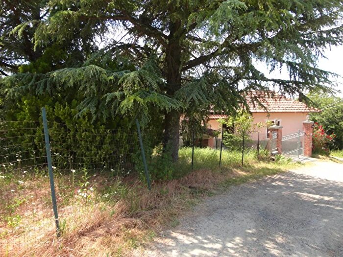 Casa con 5 locali in vendita in Via Camillo Benso di Cavour Trisobbio, Trisobbio