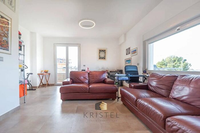 Casa con 9 locali in vendita in Strada Vicinale San Michele, Pescara