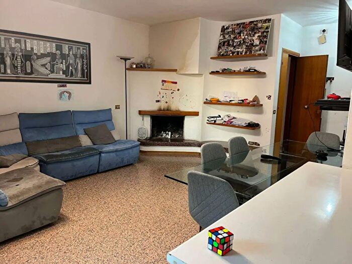 Appartamento trilocale in vendita in Citta' Di Castello