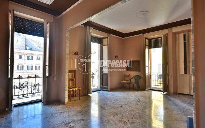 Appartamento con 5 locali in vendita in Corso Giuseppe Mazzini, Osimo