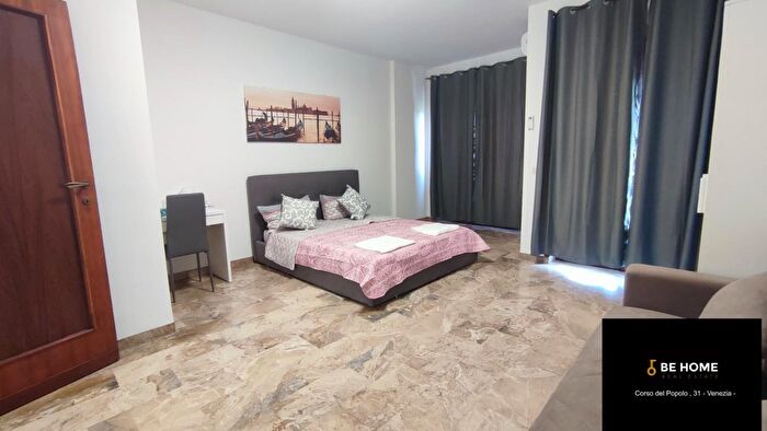 Appartamento con 5 locali in vendita in Venezia