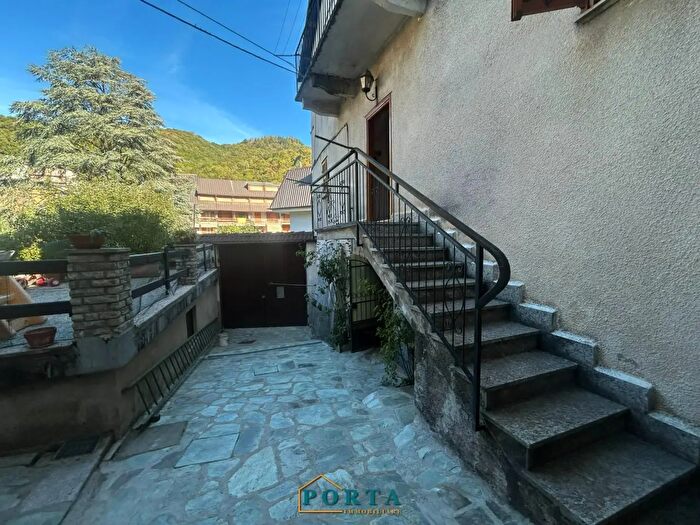 Appartamento con 5 locali in vendita in Via Piave, Frabosa Sottana