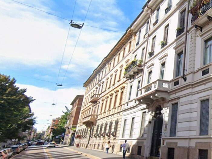 Appartamento in affitto in Turati, Milano