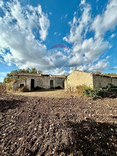 Casa bilocale in vendita in Santa Lucia di Mendola, Noto