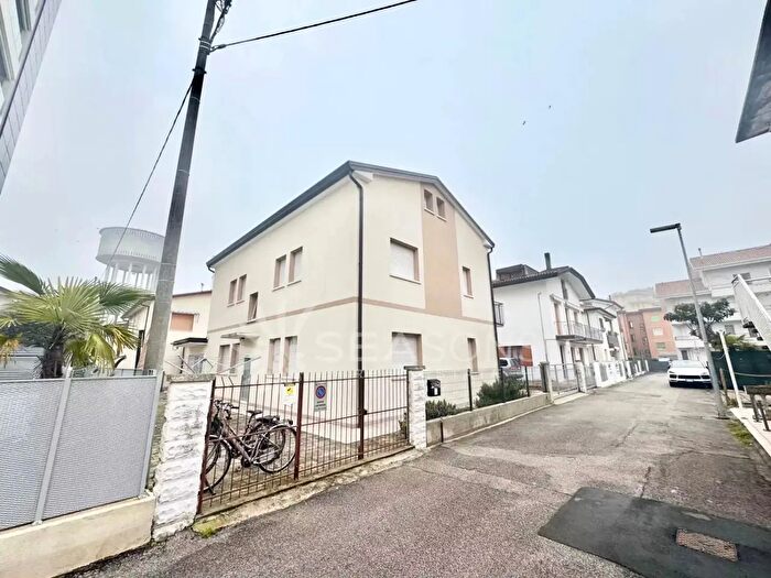 Appartamento trilocale in vendita in Jesolo