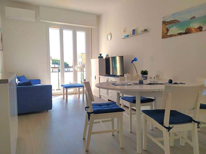 Appartamento bilocale in affitto in Via Venezia, Spotorno