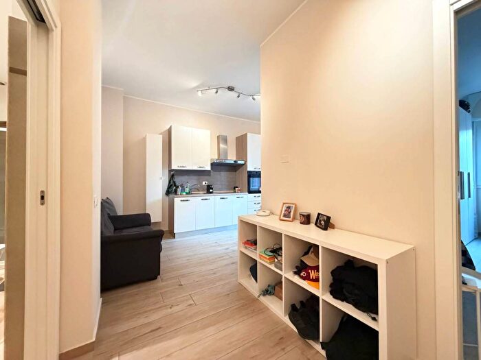Appartamento bilocale in affitto in Via Emilio Morosini, Montenero, Milano