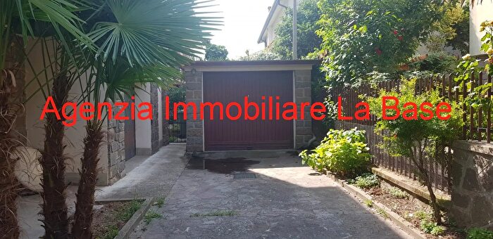 Appartamento con 7 locali in vendita in Via Cavour N, Este