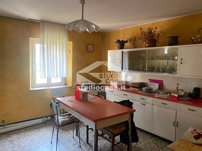 Casa quadrilocale in vendita in Campelme, Zogno