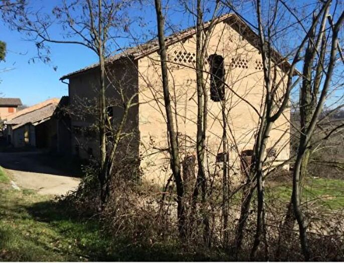 Casa con 6 locali in vendita in Via Monsignor Leone Tondelli, Albinea