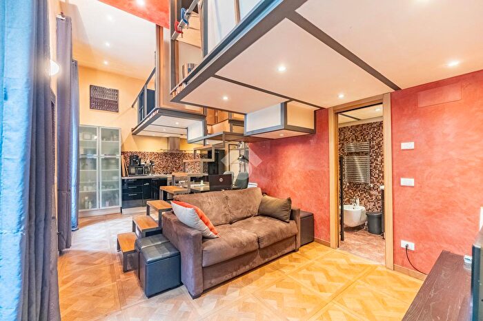 Appartamento bilocale in affitto in Via Pontaccio, Milano