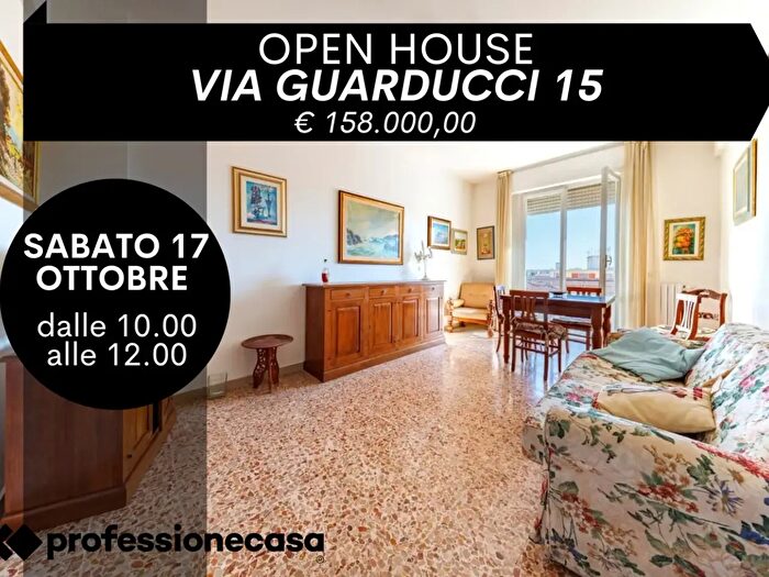 Appartamento quadrilocale in vendita in Via Guarducci, Livorno