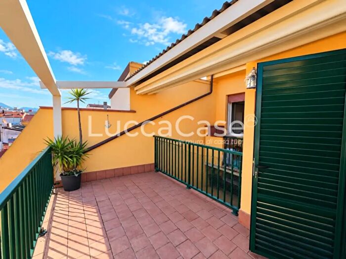 Appartamento quadrilocale in vendita in a Giuseppe Mazzini, Viareggio