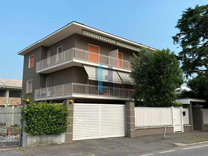 Appartamento bilocale in vendita in Via Roma, Brescia
