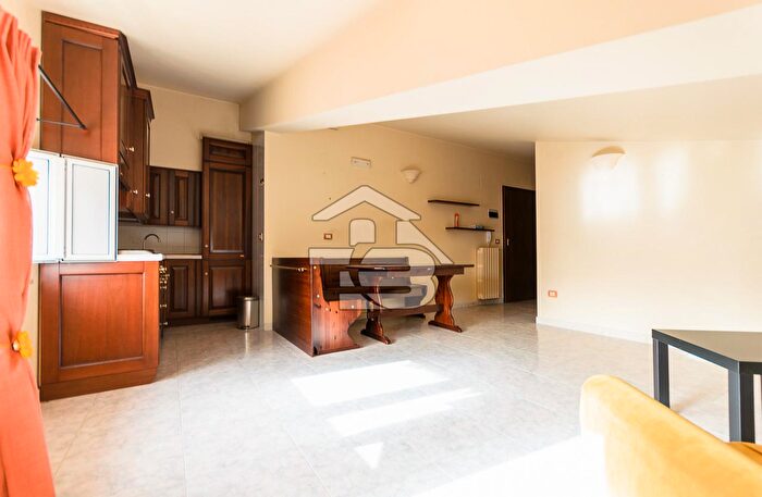 Appartamento trilocale in vendita in Via Gian Tommaso Giordani Monte SantAngelo, Monte SantAngelo