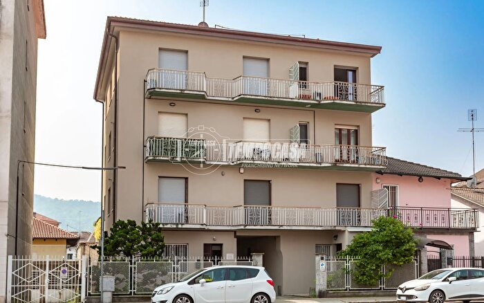 Appartamento trilocale in vendita in Via Roma, San Mauro Torinese